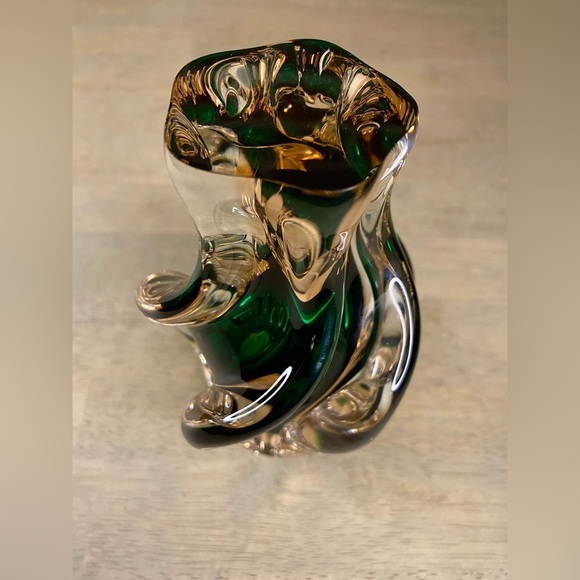 Vtg. Czech Bohemian Chribska Twisted Green Glass Vase by Hospodka - Picture 6 of 10